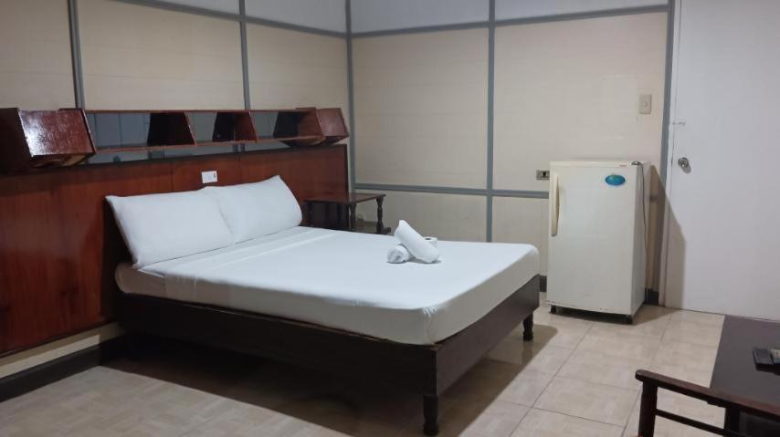 2 Hotel Saleh Angeles Kültér fotó