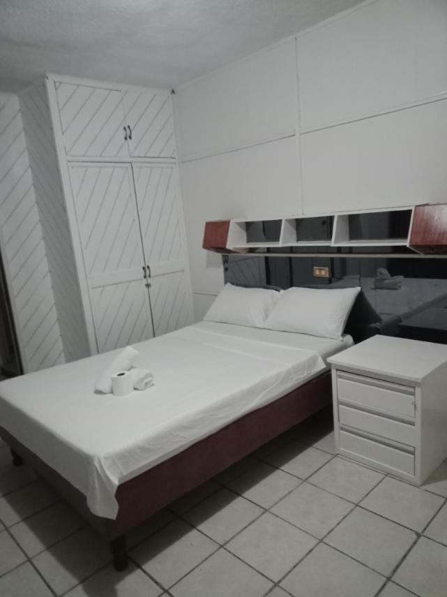 2 Hotel Saleh Angeles Kültér fotó