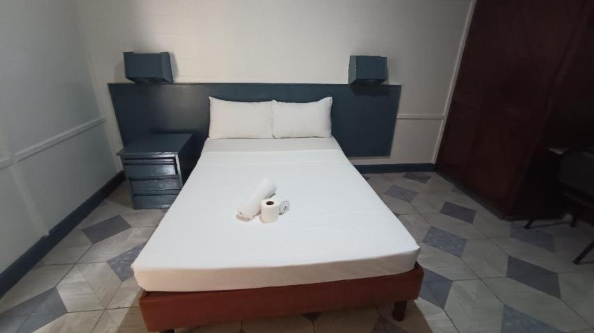 2 Hotel Saleh Angeles Kültér fotó