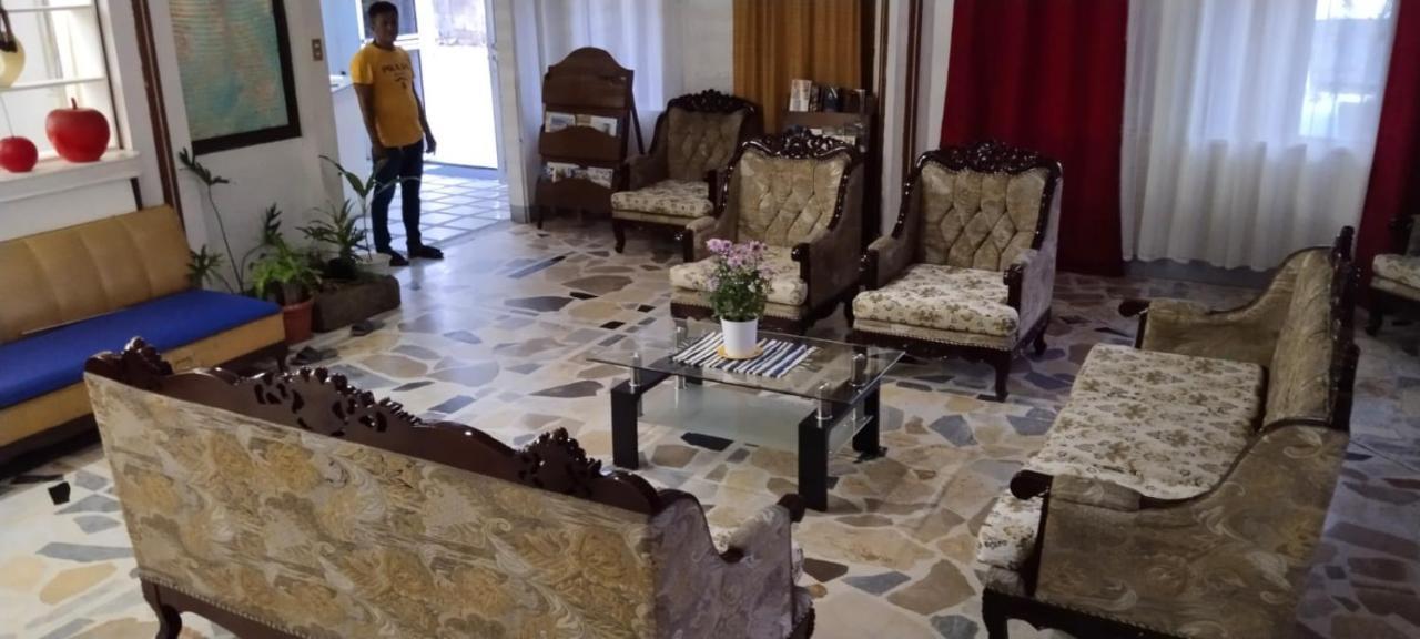 2 Hotel Saleh Angeles Kültér fotó