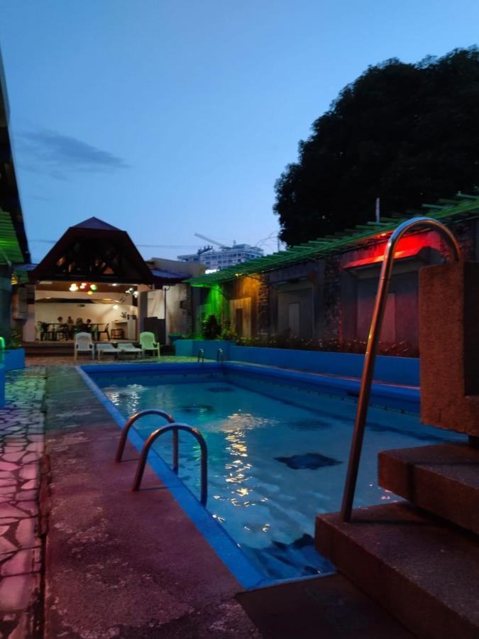 2 Hotel Saleh Angeles Kültér fotó